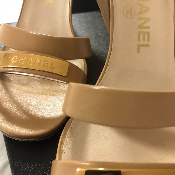 Chanel beige sandals. - Picture 6 of 6